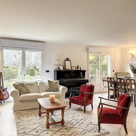 Dolce Yourhosthelper Holiday home